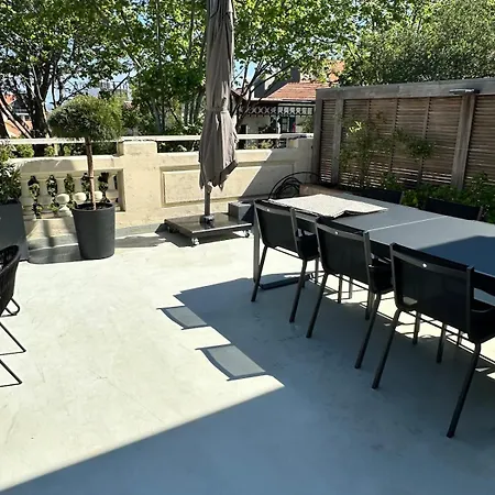 De Charme Avec Grande Terrasse - Proche *
