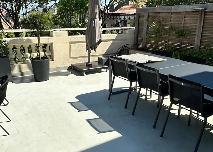 De Charme Avec Grande Terrasse - Proche *